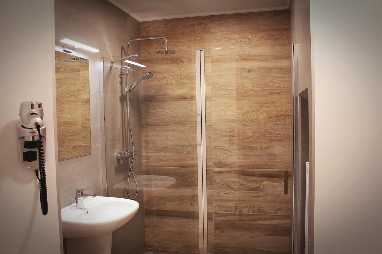 Minaret Residence & Relax Pecs Bagian luar foto