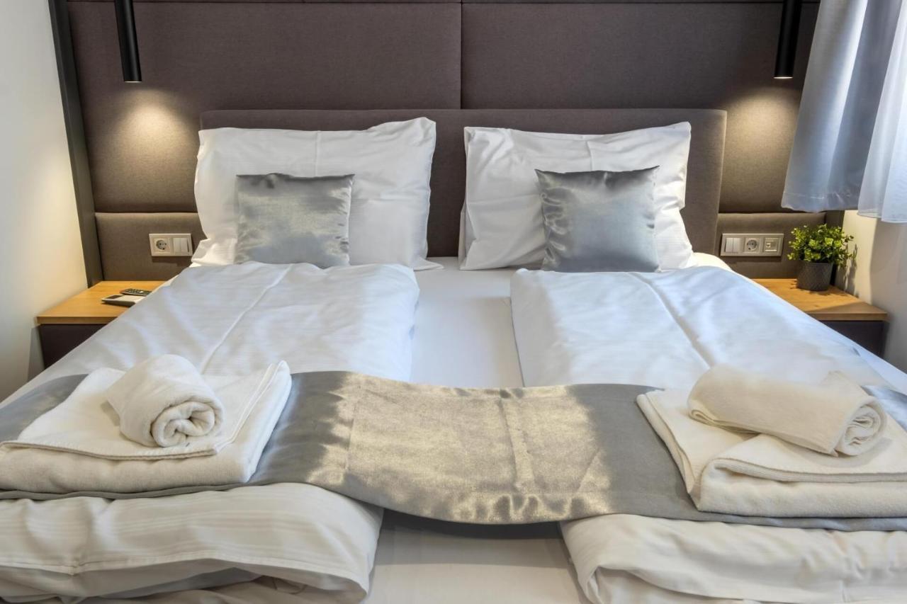 Minaret Residence & Relax Pecs Bagian luar foto